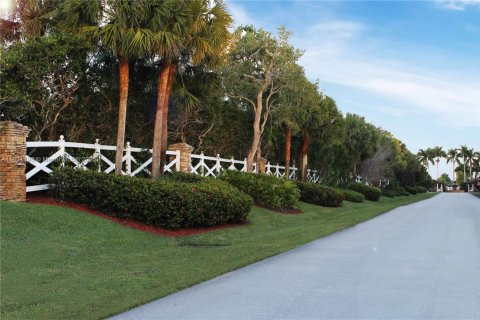 House in Southwest Ranches, Florida 6 bedrooms, 1025.73 sq.m. № 1807678 - photo 16