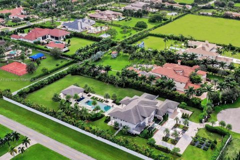 House in Southwest Ranches, Florida 6 bedrooms, 1025.73 sq.m. № 1807678 - photo 13