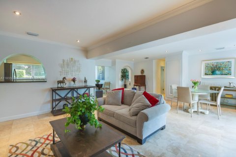 Casa en venta en South Miami, Florida, 3 dormitorios, 164.25 m2 № 1855381 - foto 13