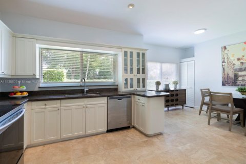 Casa en venta en South Miami, Florida, 3 dormitorios, 164.25 m2 № 1855381 - foto 15