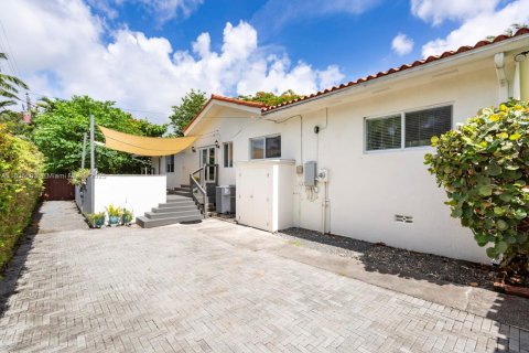 Casa en venta en South Miami, Florida, 3 dormitorios, 164.25 m2 № 1855381 - foto 24