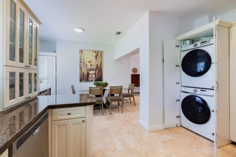 Casa en venta en South Miami, Florida, 3 dormitorios, 164.25 m2 № 1855381 - foto 16