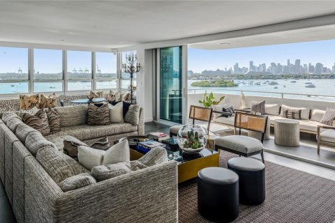 Condo in Miami Beach, Florida, 4 bedrooms  № 1970848 - photo 3