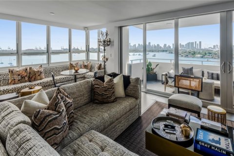 Condo in Miami Beach, Florida, 4 bedrooms  № 1970848 - photo 2