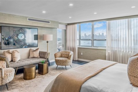 Condo in Miami Beach, Florida, 4 bedrooms  № 1970848 - photo 7