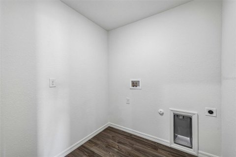 House in Vero Beach, Florida 4 bedrooms, 167.97 sq.m. № 2424100 - photo 24