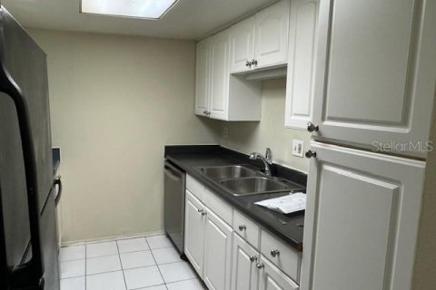 Снять в аренду кондоминиум в Альтамонте-Спрингс, Флорида 2 спальни, 83.33м2, № 1534169 - фото 7