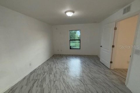 House in Dundee, Florida 3 bedrooms, 123.65 sq.m. № 1843954 - photo 9