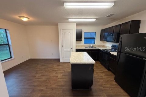 House in Dundee, Florida 3 bedrooms, 123.65 sq.m. № 1843954 - photo 5
