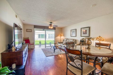 Touwnhouse à vendre à Boca Raton, Floride: 2 chambres, 103.59 m2 № 2419416 - photo 3