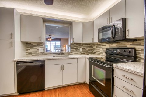 Touwnhouse à vendre à Boca Raton, Floride: 2 chambres, 103.59 m2 № 2419416 - photo 10