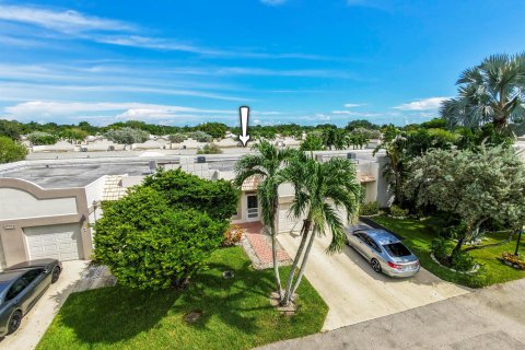 Touwnhouse à vendre à Boca Raton, Floride: 2 chambres, 103.59 m2 № 2419416 - photo 18