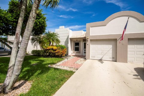 Touwnhouse à vendre à Boca Raton, Floride: 2 chambres, 103.59 m2 № 2419416 - photo 16