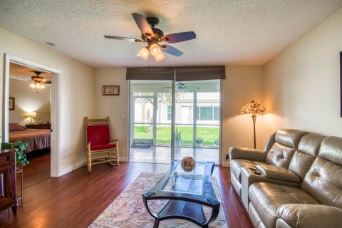 Touwnhouse à vendre à Boca Raton, Floride: 2 chambres, 103.59 m2 № 2419416 - photo 5