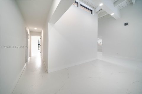 Villa ou maison à vendre à Miami Gardens, Floride: 4 chambres, 274.71 m2 № 1989134 - photo 26