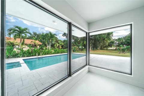 Villa ou maison à vendre à Miami Gardens, Floride: 4 chambres, 274.71 m2 № 1989134 - photo 13