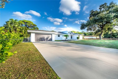 Villa ou maison à vendre à Miami Gardens, Floride: 4 chambres, 274.71 m2 № 1989134 - photo 3