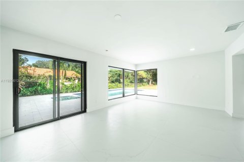 Villa ou maison à vendre à Miami Gardens, Floride: 4 chambres, 274.71 m2 № 1989134 - photo 15