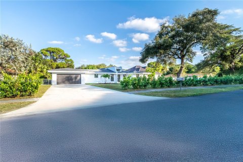 Villa ou maison à vendre à Miami Gardens, Floride: 4 chambres, 274.71 m2 № 1989134 - photo 2