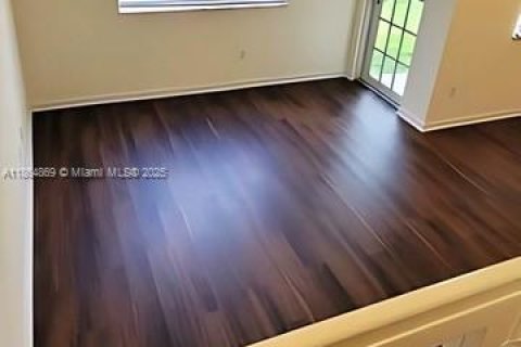 Купить таунхаус в Ривьера-Бич, Флорида 3 спальни, 137.59м2, № 2014022 - фото 3