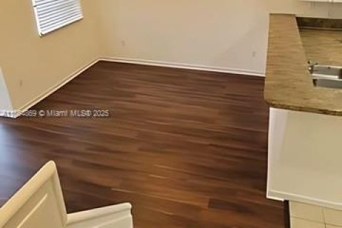 Купить таунхаус в Ривьера-Бич, Флорида 3 спальни, 137.59м2, № 2014022 - фото 4