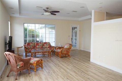 Villa ou maison à vendre à Apollo Beach, Floride: 3 chambres, 182.09 m2 № 2092615 - photo 8