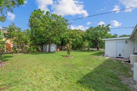 Casa en venta en Lauderhill, Florida, 4 dormitorios, 151.52 m2 № 1794892 - foto 24