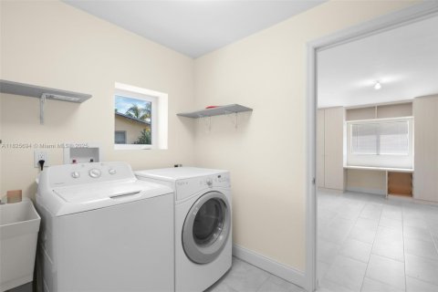 Casa en venta en Lauderhill, Florida, 4 dormitorios, 151.52 m2 № 1794892 - foto 18