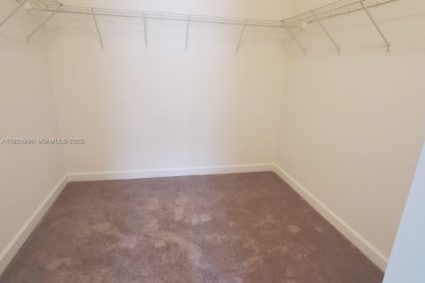 Adosado en venta en Homestead, Florida, 3 dormitorios, 157.47 m2 № 1986641 - foto 12