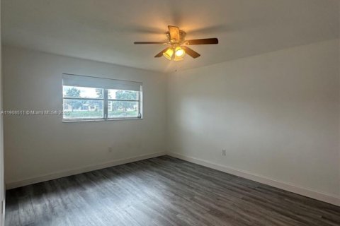 Condominio en alquiler en Aventura, Florida, 1 dormitorio № 1965093 - foto 7