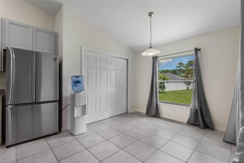 House in Palm Coast, Florida 4 bedrooms, 205.13 sq.m. № 1858371 - photo 16