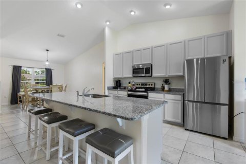 House in Palm Coast, Florida 4 bedrooms, 205.13 sq.m. № 1858371 - photo 4