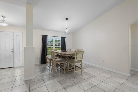 House in Palm Coast, Florida 4 bedrooms, 205.13 sq.m. № 1858371 - photo 15