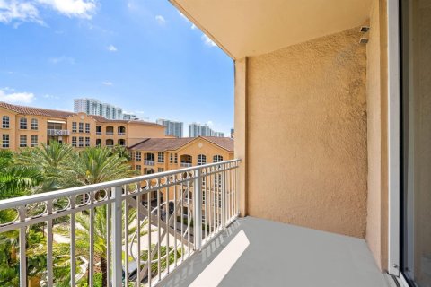 Studio in the Condo in Aventura, Florida № 2077924 - photo 14
