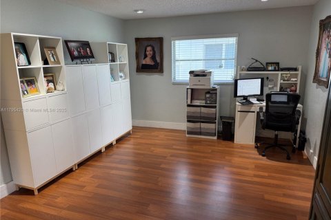 Casa en venta en Plantation, Florida, 2 dormitorios, 120.77 m2 № 1894248 - foto 10