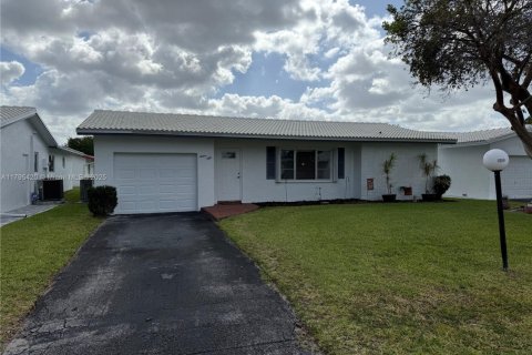 Casa en venta en Plantation, Florida, 2 dormitorios, 120.77 m2 № 1894248 - foto 2