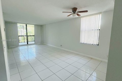 Copropriété à louer à Coral Springs, Floride: 2 chambres, 99.22 m2 № 2276811 - photo 18