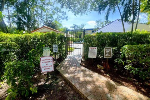 Copropriété à louer à Coral Springs, Floride: 2 chambres, 99.22 m2 № 2276811 - photo 30