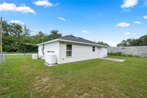 House in Ocala, Florida 3 bedrooms, 94.2 sq.m. № 2235454 - photo 4