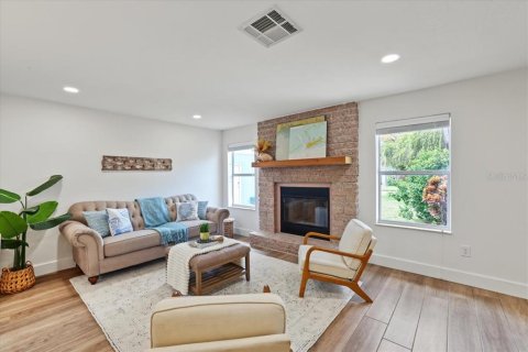 Villa ou maison à vendre à Hernando Beach, Floride: 2 chambres, 128.95 m2 № 2391347 - photo 6