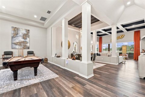 House in Tampa, Florida 4 bedrooms, 327.02 sq.m. № 2306145 - photo 11
