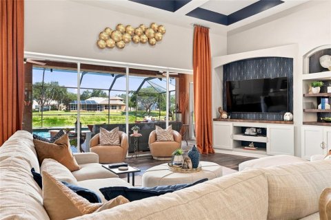 House in Tampa, Florida 4 bedrooms, 327.02 sq.m. № 2306145 - photo 25