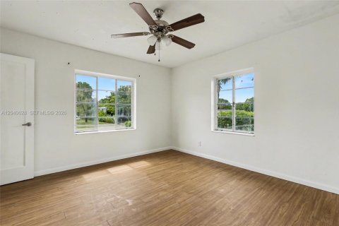 Villa ou maison à louer à Miami, Floride: 3 chambres, 108.97 m2 № 2087516 - photo 29