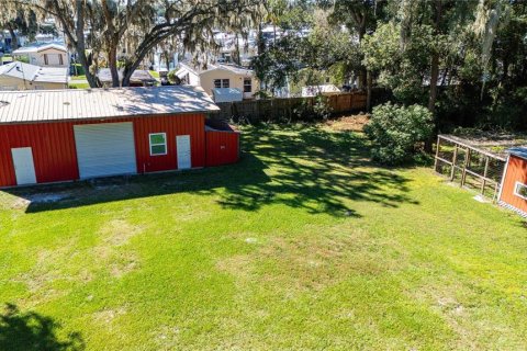 House in Zephyrhills, Florida 3 bedrooms, 179.86 sq.m. № 2431159 - photo 20