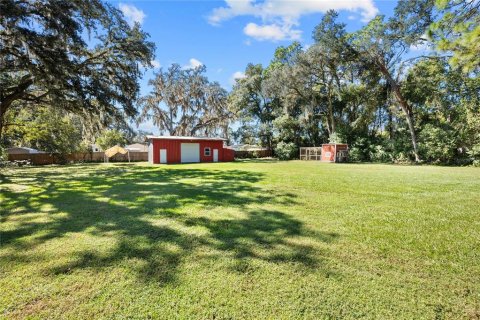 House in Zephyrhills, Florida 3 bedrooms, 179.86 sq.m. № 2431159 - photo 22