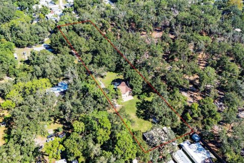 House in Zephyrhills, Florida 3 bedrooms, 179.86 sq.m. № 2431159 - photo 17