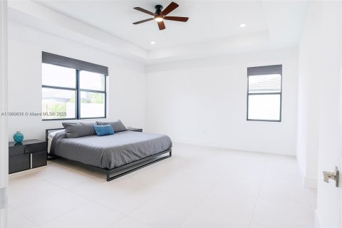 Снять в аренду виллу или дом в Хомстед, Флорида 4 спальни, 235.32м2, № 1963229 - фото 15