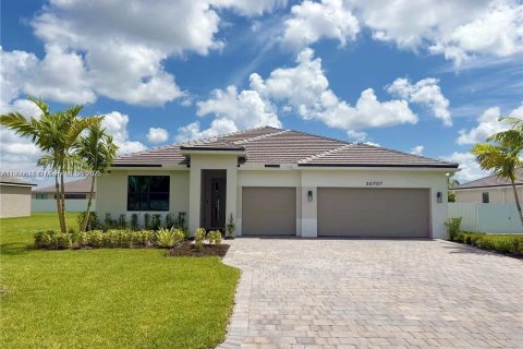 Снять в аренду виллу или дом в Хомстед, Флорида 4 спальни, 235.32м2, № 1963229 - фото 1