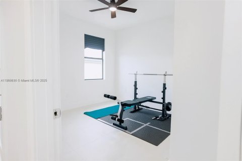 Снять в аренду виллу или дом в Хомстед, Флорида 4 спальни, 235.32м2, № 1963229 - фото 14