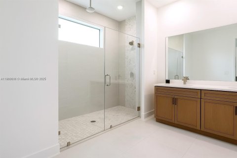 Снять в аренду виллу или дом в Хомстед, Флорида 4 спальни, 235.32м2, № 1963229 - фото 18